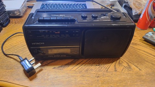 Hitachi trk portable fm - trk-60,