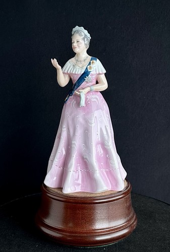 Royal doulton queen - royal, elizabeth