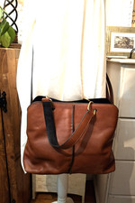 Authentic FOSSIL Tan REAL LEATHER Crossbody Tote Satchel Bag Medium Dustbag