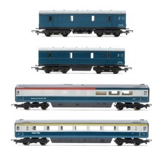 HORNBY/LIMA 'OO' GAUGE RAKE OF