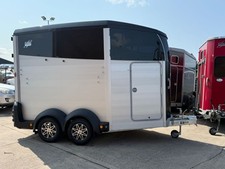 NEW Ifor Williams Hbx511 horse