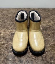 UGG UGGS Clear Natural/Black