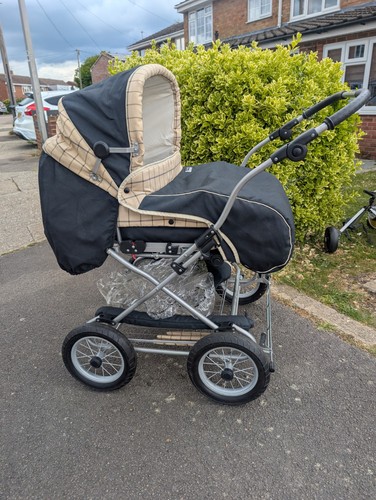 Pram and buggy - pram,