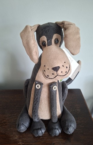 Loopy dog door stop dora - stop.,