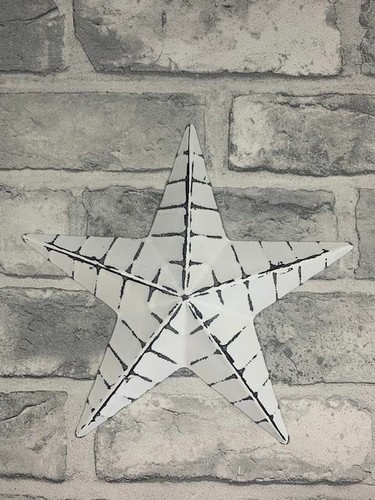 White metal wall hanging - white,