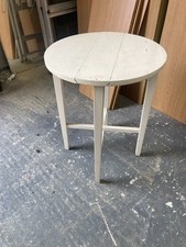 Vintage Retro Round White