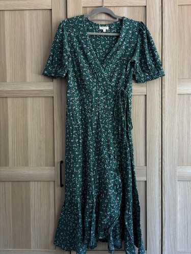 Monsoon green floral wrap - green,