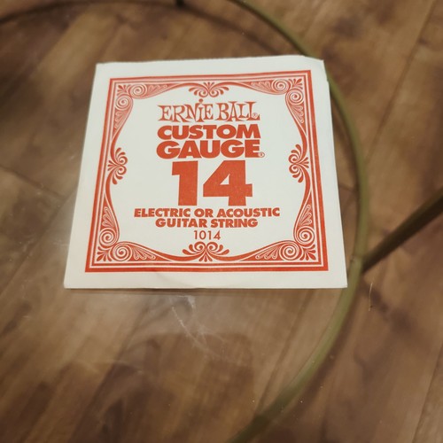 Acoustic electric guitar - &,