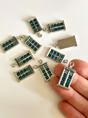 Pack police box - of, 10