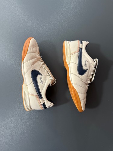 Size nike tiempo - 9,