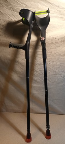 Folding forearm crutches for - forearm,