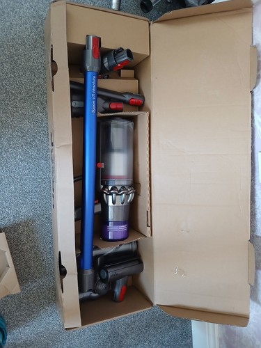 Dyson v11 cordless vacuum - cordless,