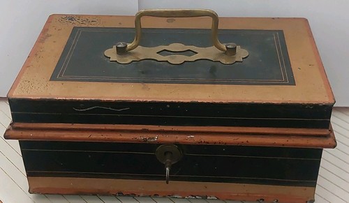Vintage british metal cash - vintage, box