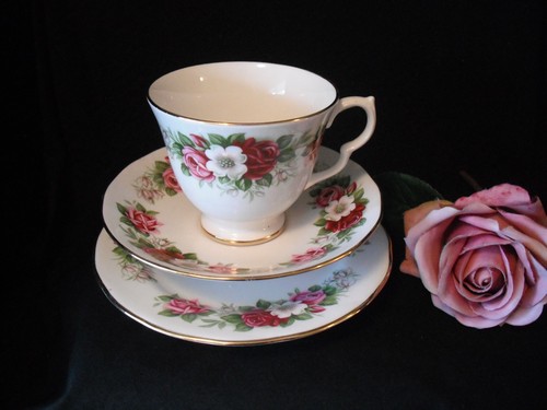 Vintage royal kent bone china - royal,