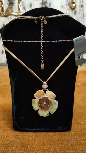 Beautiful pilgrim flower - beautiful,