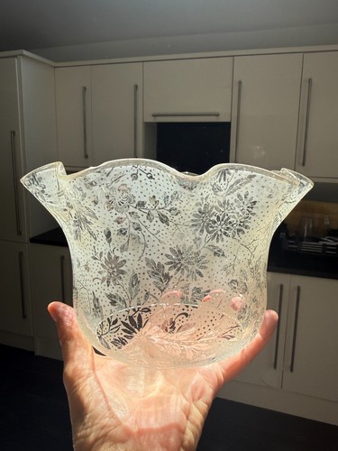 Antique etched wavy top clear - antique,