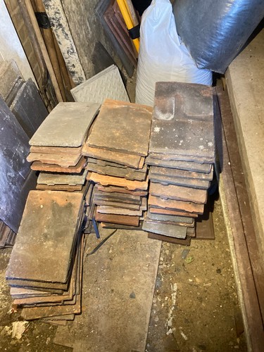 Plain roof tiles job - tiles., lot