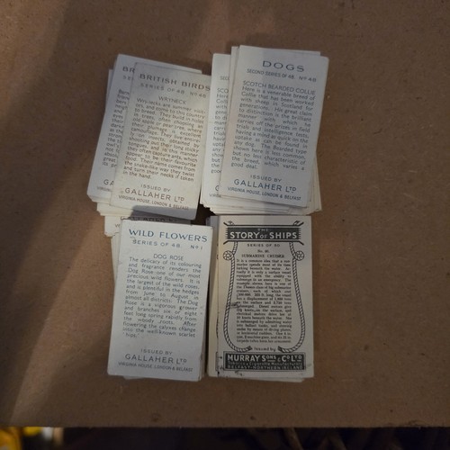 Vintage 1930s cigarette cards - vintage,