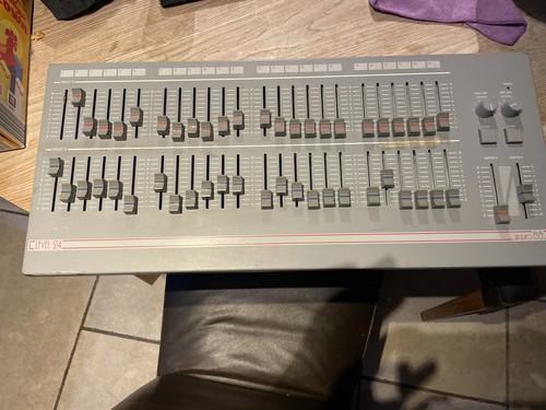 Zero88 lighting desk 10v - lighting,
