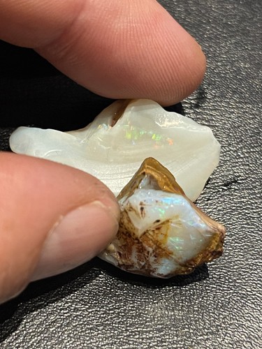 Red green blue rough opal - green,