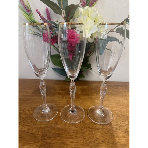 Royal doulton dawn - gold, rim