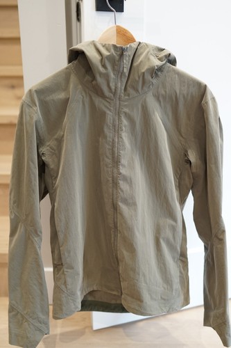 Arcteryx veilance isogon - arcteryx,