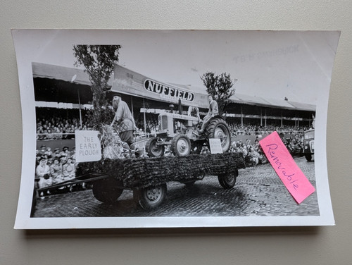 Old photo trailer - photo,
