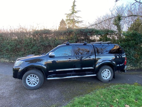 2014 toyota hilux - toyota,