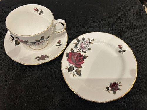 Vintage colclough bone china - bone,