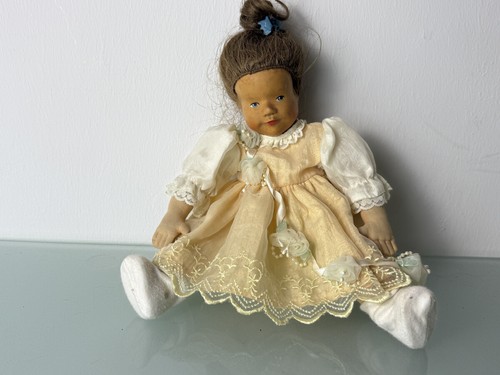 Artist doll collector - doll,