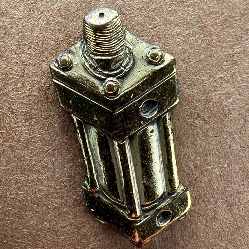 Vtg lapel pin compact - vtg,