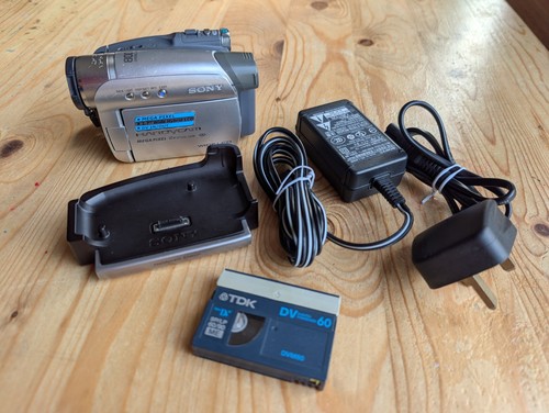 Sony handycam dcr hc46 mini - sony, dv