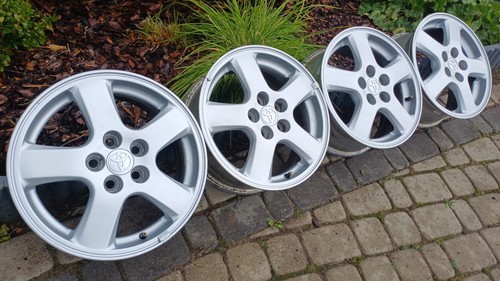Toyota alloys 5x100 prius - 15",