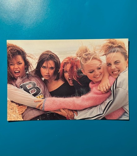 Seaside fun spice - fun, girls