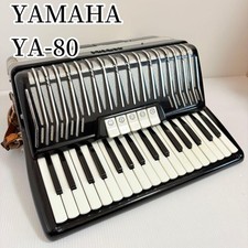YAMAHA YA-80 Black Accordion