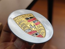 Porsche plast Wheel Centre Caps Silver With Colour Crest 76 mm. 911 Boxster etc.