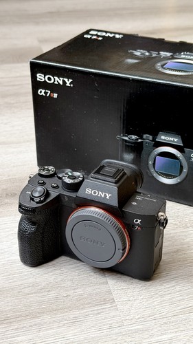 Sony alpha a7r mirrorless - alpha, iv