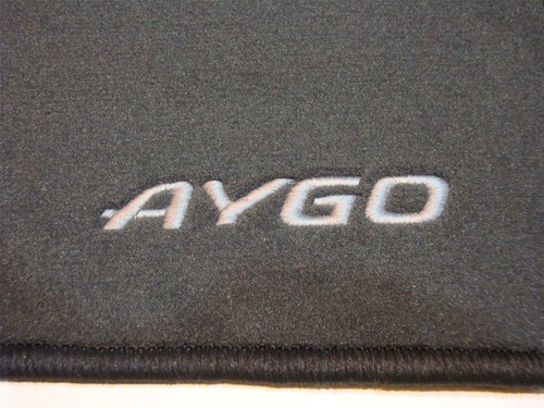 Genuine toyota floor mat front - floor,
