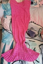 New Look fuscia pink knit warm Mermaid Snuggle Tail blanket Xmas Winter 