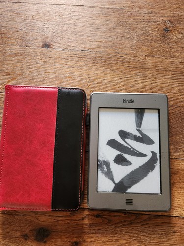Amazon kindle touch 4th - amazon,