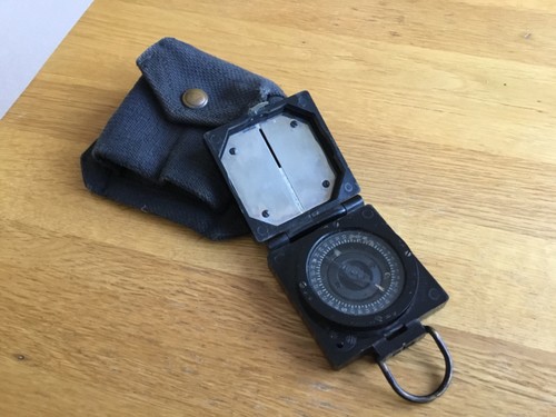 Ww2 army compass webbing - compass, in