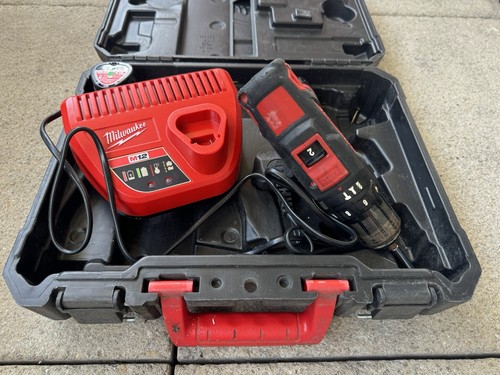 Milwaukee m12bpd 202c 12v - milwaukee,