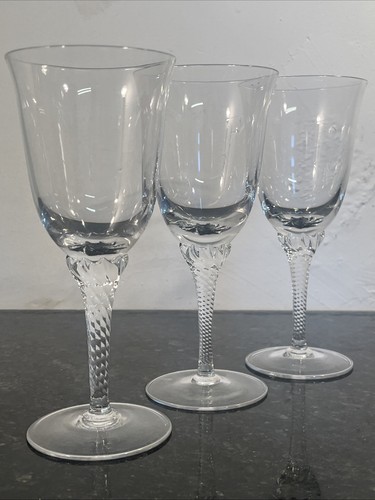 Crystal wine goblets - wine, twist