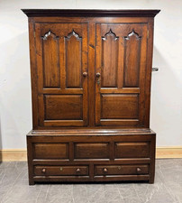 Exceptional Antique Oak Housekeeps Hall Coat / Hanging Cupboard 