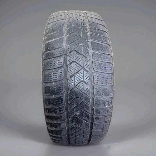 Pirelli 225 tyre - 225,