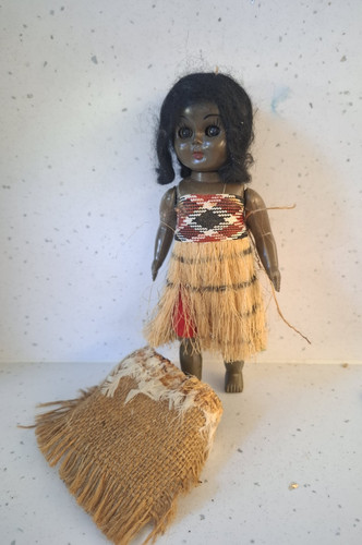 17cms african doll moving - african,
