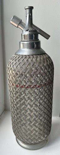 Soda syphon with wire - syphon, mesh