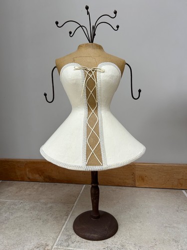 Decorative lady mannequin - lady,