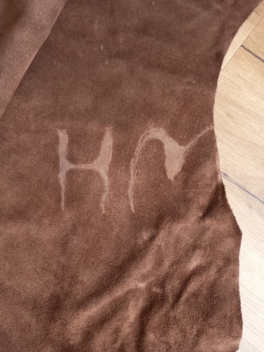 Cowhide complete - ,