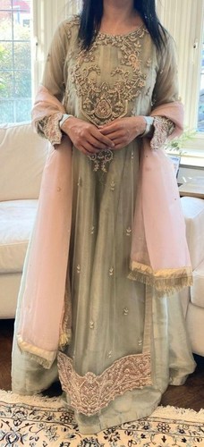 Pakistani indian asian - pakistani,